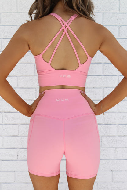SIGNATURE SPORTS SHORTS